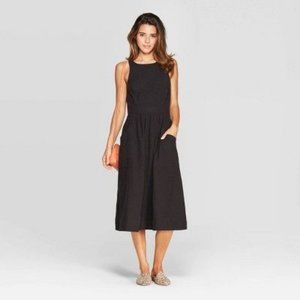 NWT Universal Thread criss cross back apron dress
